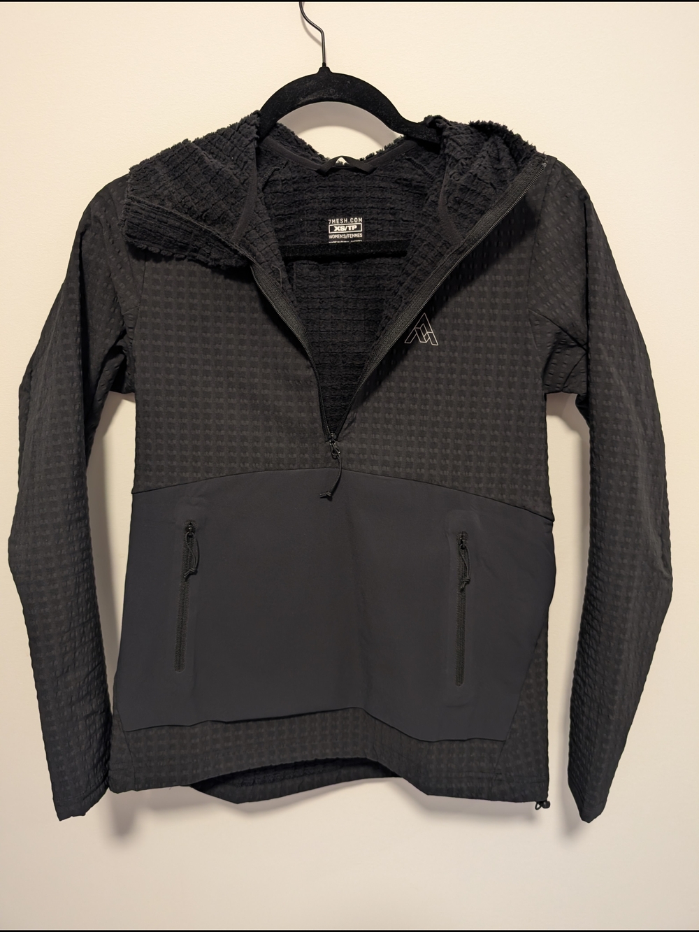 7 mesh Women's Chilco Anorak Hooded Pullover Jacket with Zip Pockets